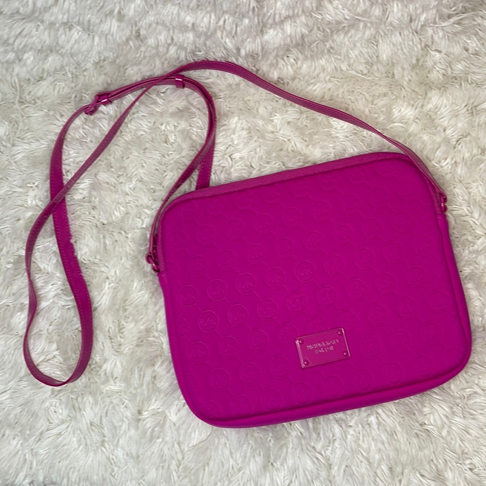 MK tablet purse